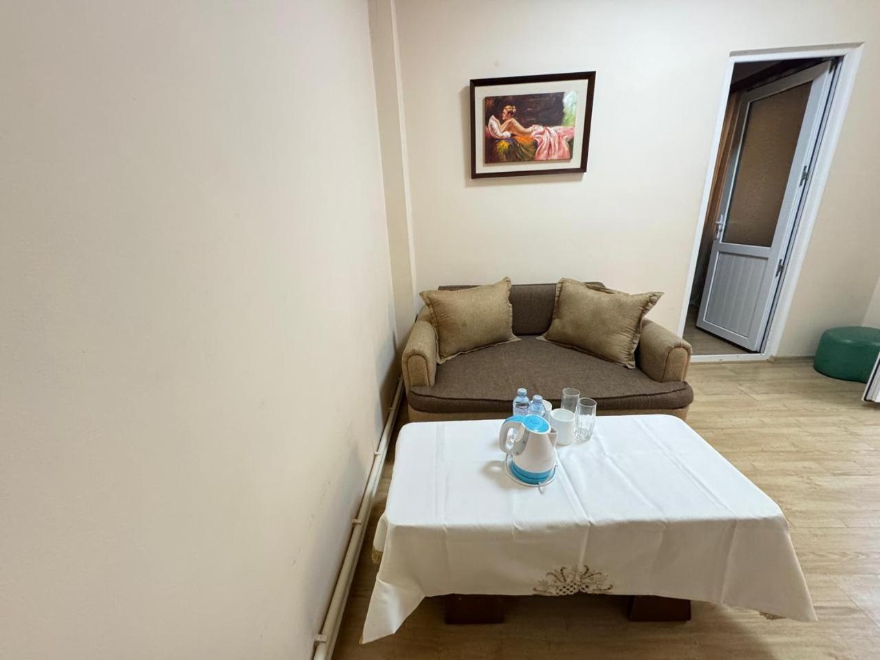 Hotel Imereti Tbiliszi Kültér fotó